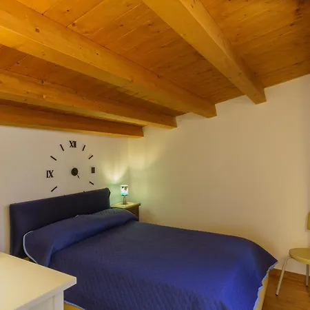Gæstehus Maquedino & Terrace - Cozy Loft 4*